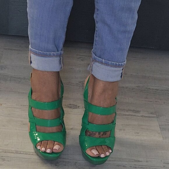True Green Platform Open Toe Heels Size 7.5 - Picture 2 of 7